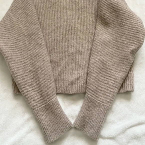 & Other Stories Wool Cardigan Small - Picture 6 of 8